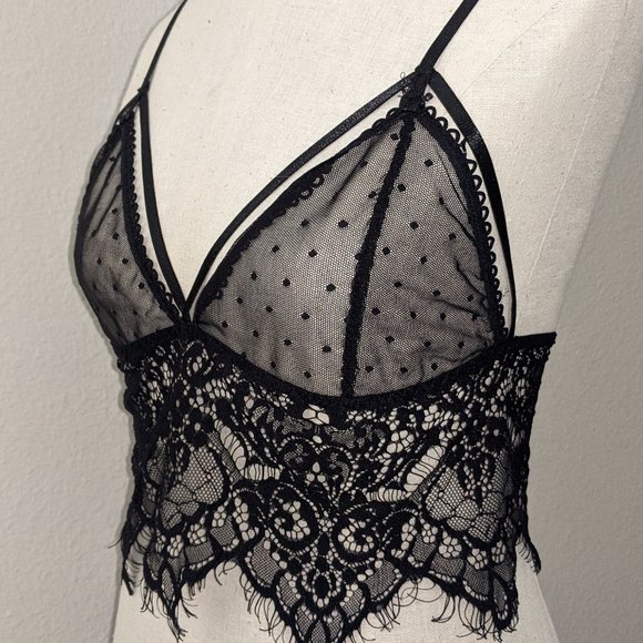 Black Lace Strappy Longline Bralette - L - Picture 2 of 4